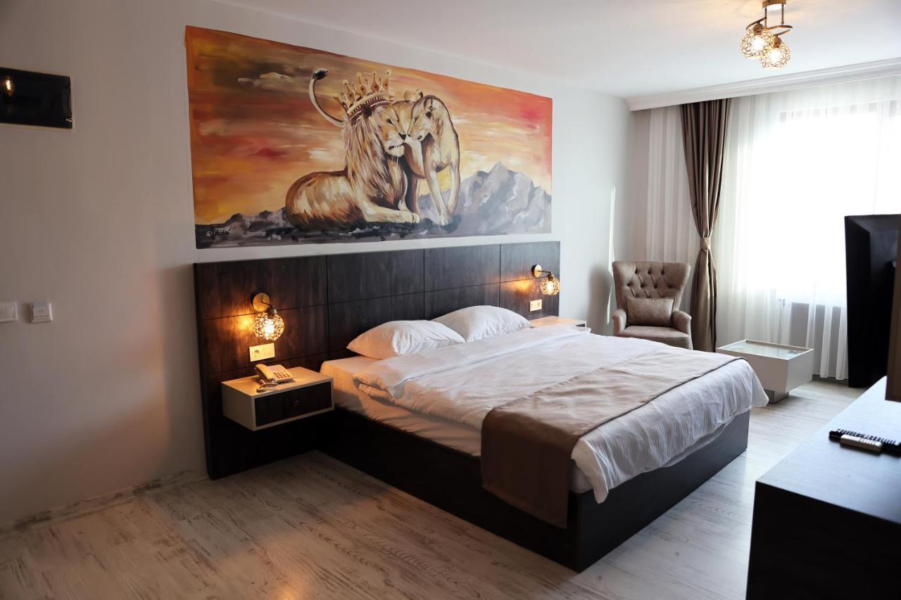 Sar-per Hotel